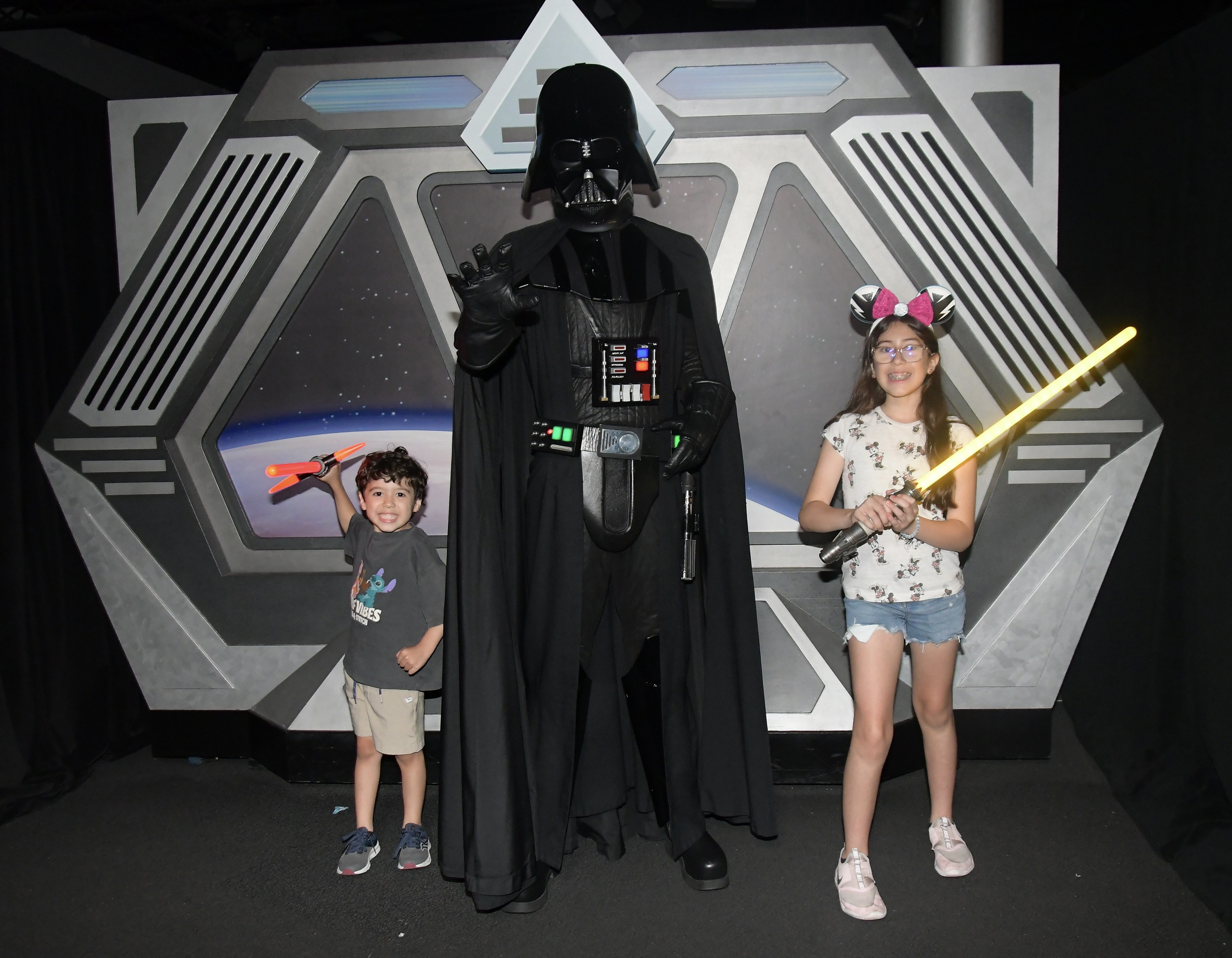 Lux and Liam with darth vader